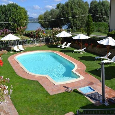 Appartamento Lago Trasimeno - Torricella Pg Exterior photo